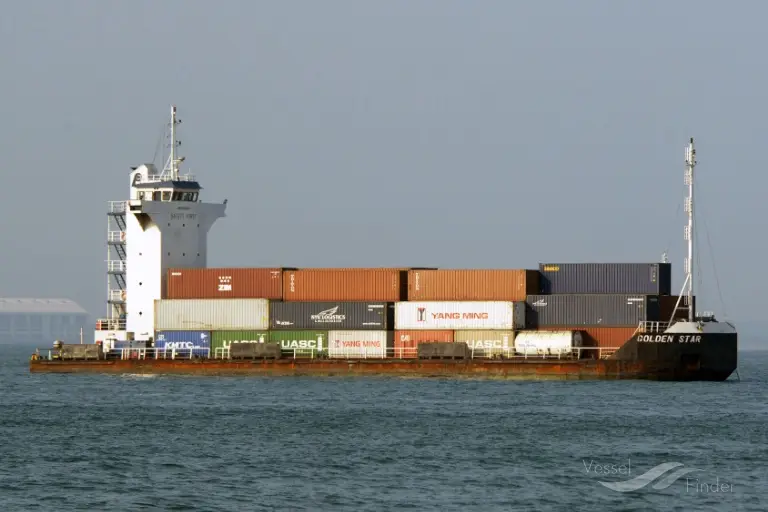 container vessel, Golden Star 1