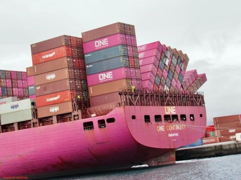 Discover the causes behind the December 2025 container loss involving ONE Continuity and learn how to improve stowage and stability practices in large ships.