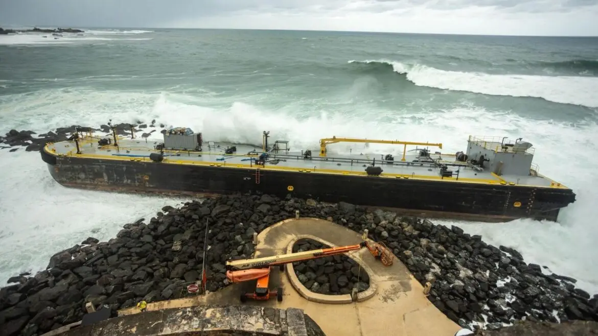 Difiant grounded due to Towline failure